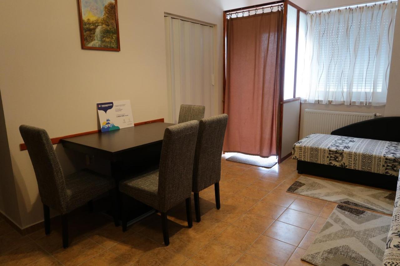 Eva Apartman Szigetvár Exterior foto