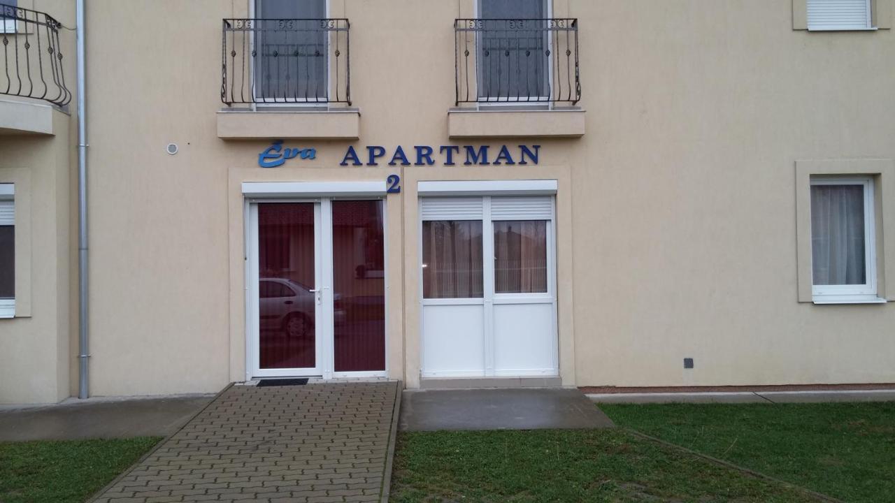 Eva Apartman Szigetvár Exterior foto