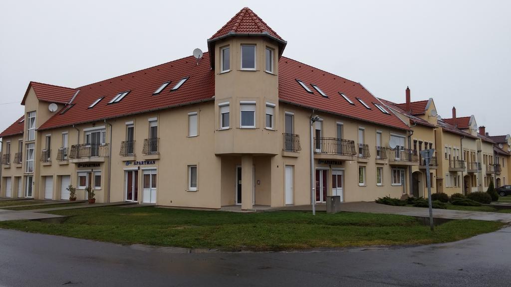Eva Apartman Szigetvár Cameră foto